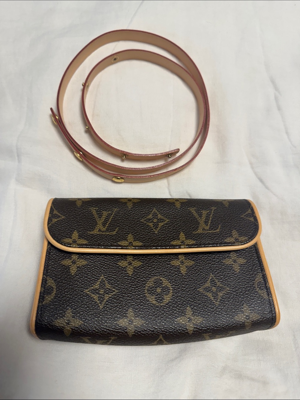 NWOT Vintage Louis Vuitton never used Monogram Pochette Florentine XS waist bag